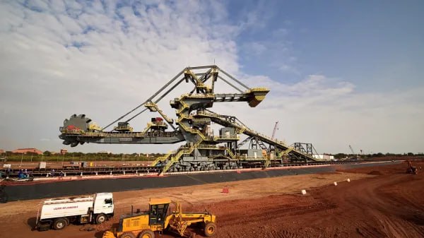 🇬🇳Guinea revokes bauxite mining permit from UAE-based company