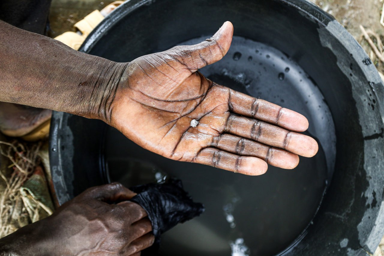 🇿🇼 Zimbabwe’s Gold Deliveries Up 37% in First Nine Months of the Year: Fidelity Gold Refinery Data