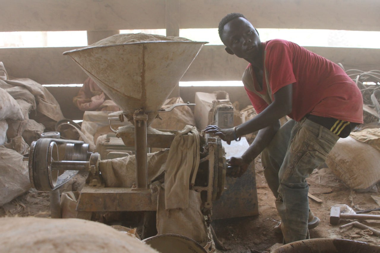 🇬🇭 Ghana Reportedly Seizes Mining Equipment in Crackdown on Illegal Forest Operations