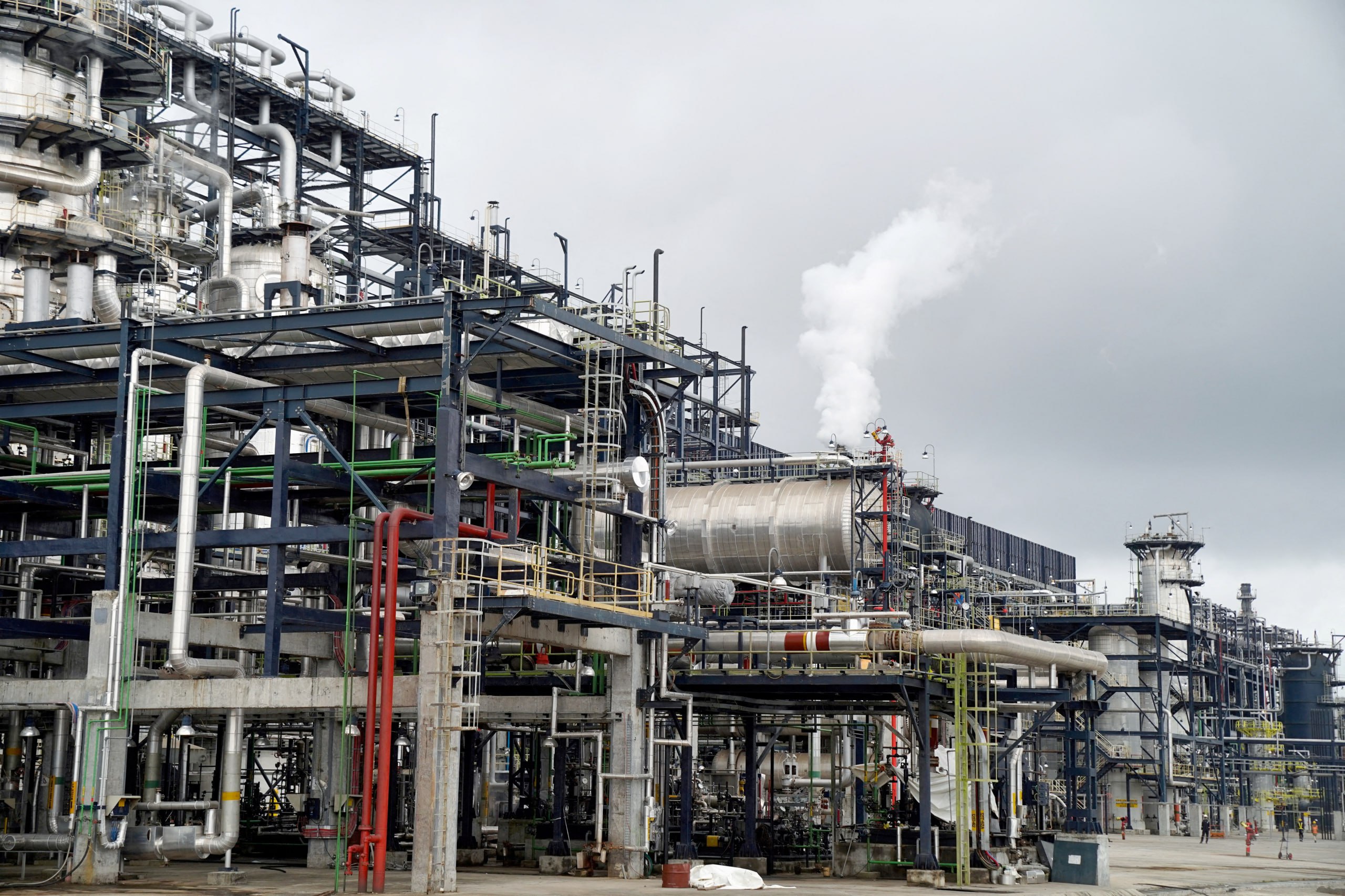 🇳🇬 Nigeria’s Dangote Refinery Hits Milestone, Production Now Exceeds National Fuel Demand