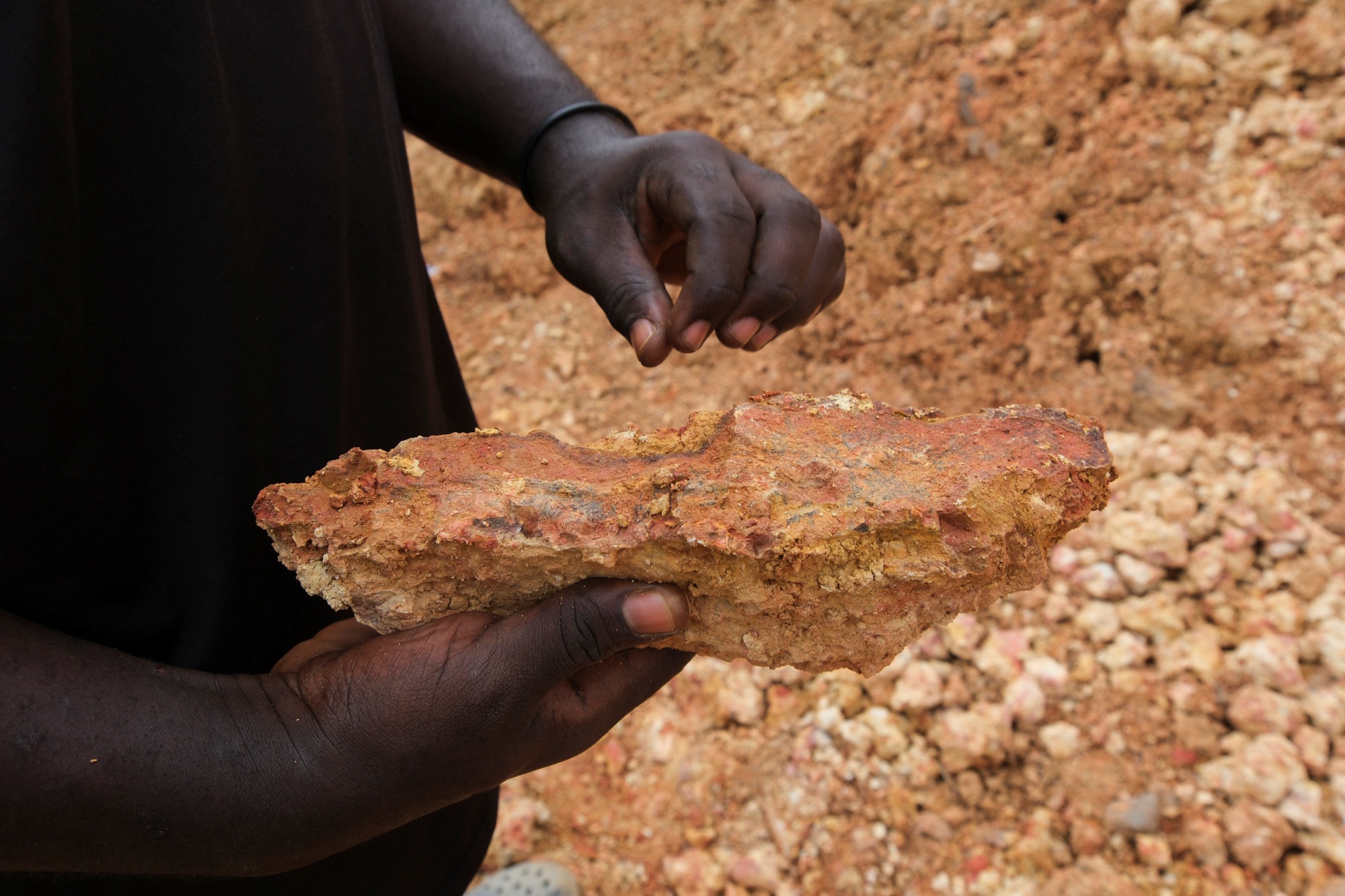 🇬🇭 Ghana Moves to End Raw Gold Exports as New Refining Rules Take Effect